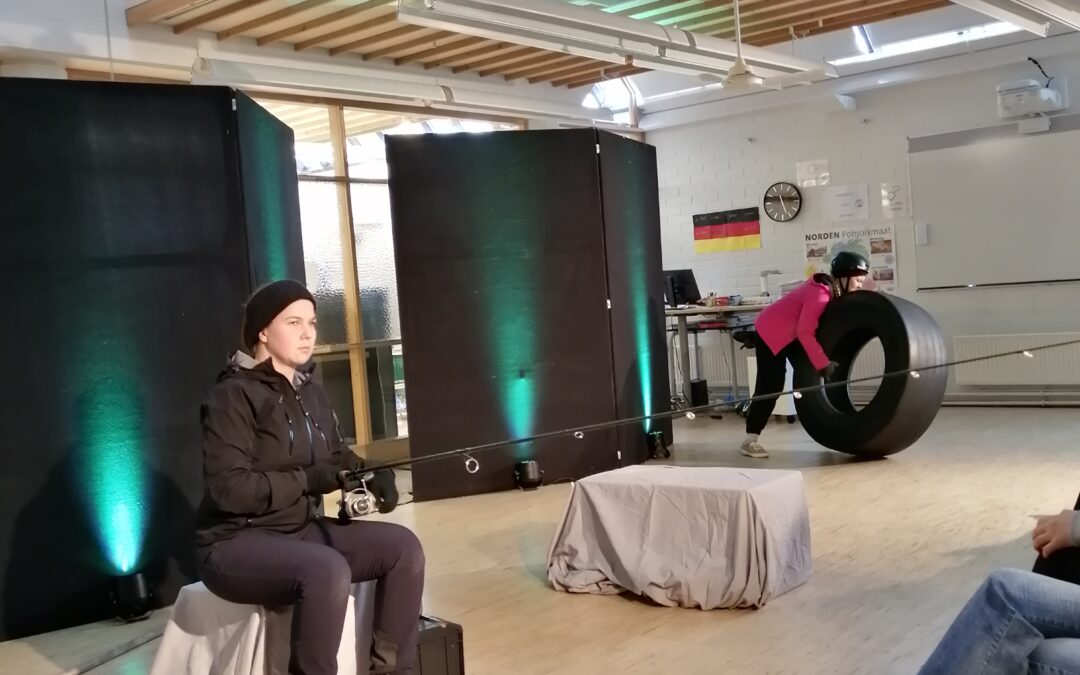 Draamatyöpajat yhteistyössä Novian esittävän taiteen opiskelijoiden kanssa