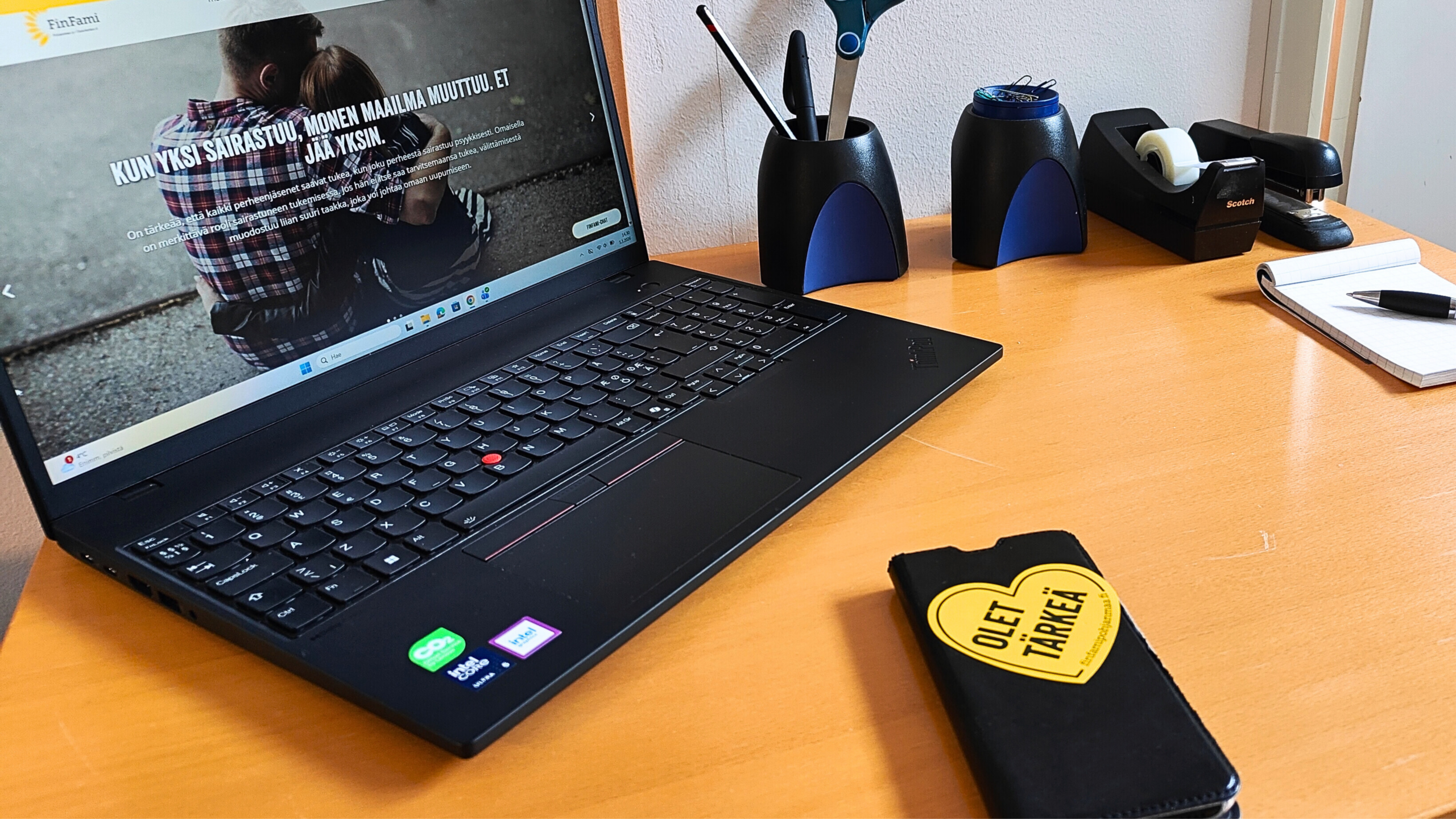 Läppäri ja kännykkä